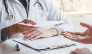 Σκάνδαλο στον ΕΟΠΥΥ: Στη φυλακή φαρμακοποιός για πλαστές συνταγογραφήσεις