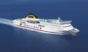 ΑΝΕΚ LINES: Επέστρεψε στην γραμμή των Χανίων το ΕΛΥΡΟΣ – Εκτός δρομολογίων το BLUE STAR 1