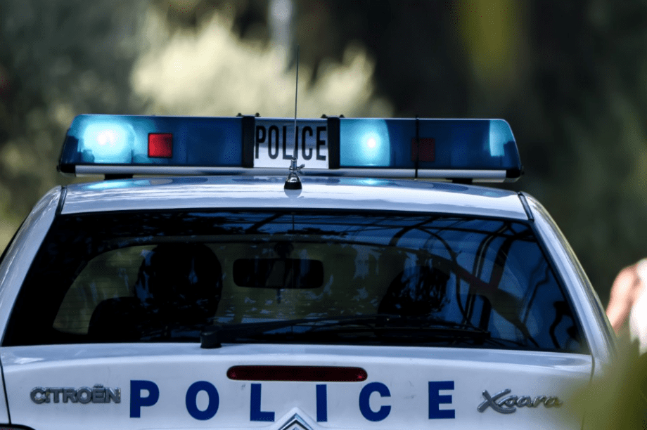 αστυνομία ΕΛΑΣ περιπολικό φάρος αναμμένος σύλληψη