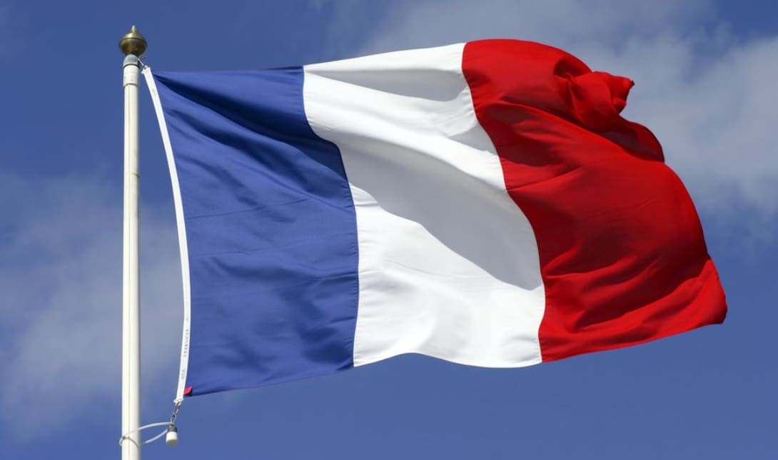 Γαλλία σημαία Παρίσι 2023
