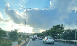 Ηράκλειο: Καραμπόλα στην εθνική με 7 οχήματα, ανάμεσά τους περιπολικό