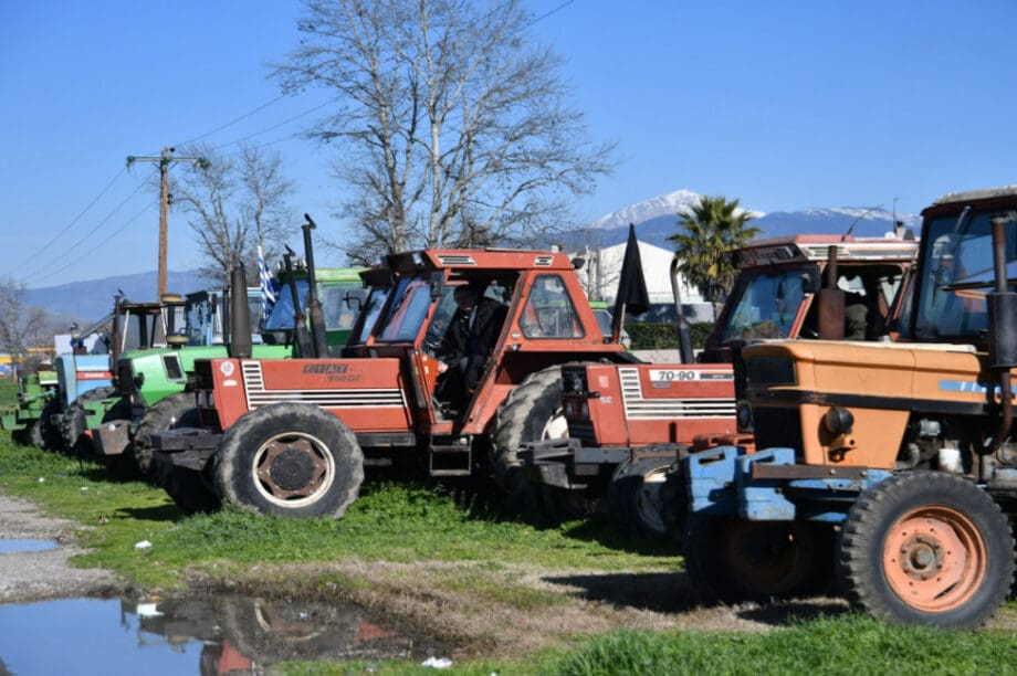 αγρότες τρακτέρ