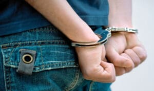 Ομολόγησε ο ανήλικος δράστης για τον θάνατο του 17χρονου: «Τον χτύπησα για το κορίτσι μου»