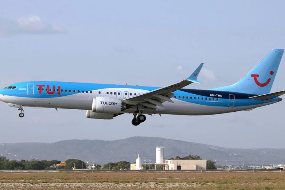 TUI