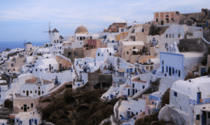 Πρώτη στους 10 καλύτερους προορισμούς συνταξιοδότησης για το 2026 η Ελλάδα!