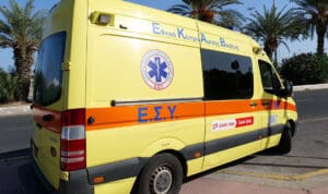 Σφοδρή σύγκρουση στα Καπαριανά – Δύο γυναίκες σοβαρά τραυματισμένες + φωτογραφίες