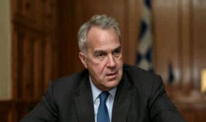 Μάκης Βορίδης: «Χουλιγκάνοι της ακροαριστεράς μου επιτέθηκαν απρόκλητα σε εστιατόριο στο Ηράκλειο»