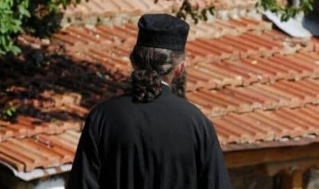 ιερέας