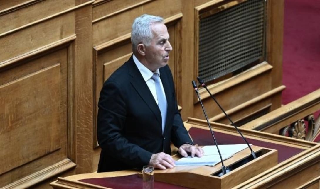 Αποστολάκης