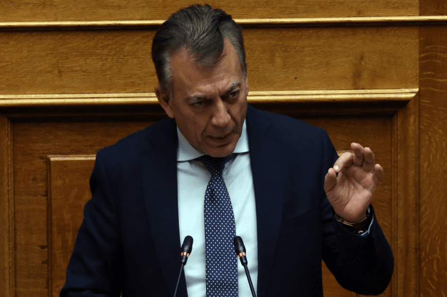 Βρούτσης