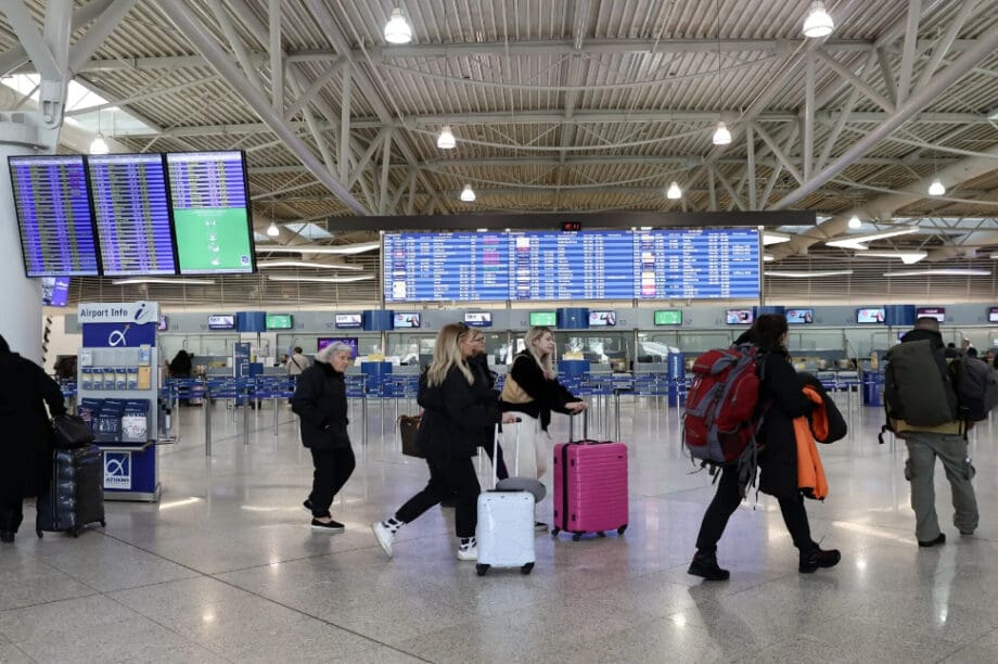 Αεροδρόμιο Ελ. Βενιζέλος κόσμος επιβατική κίνηση τουρισμός αφίξεις