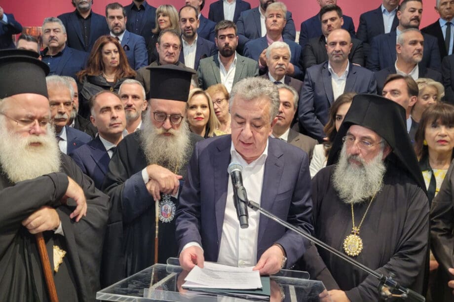 Σταύρος Αρναουτάκης
