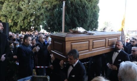 Καρράς κηδεία