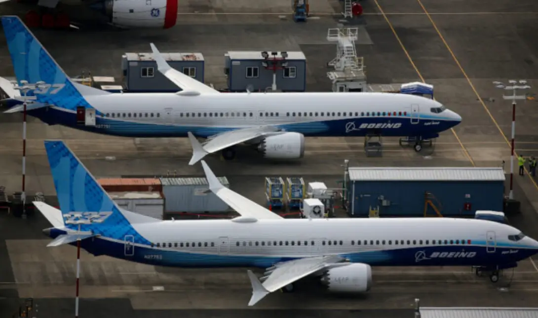 Boeing_737 Aεροπλάνο ΗΠΑ αεροδρόμιο