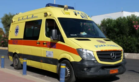 Ασθενοφόρο- ΕΚΑΒ τροχαίο ατύχημα