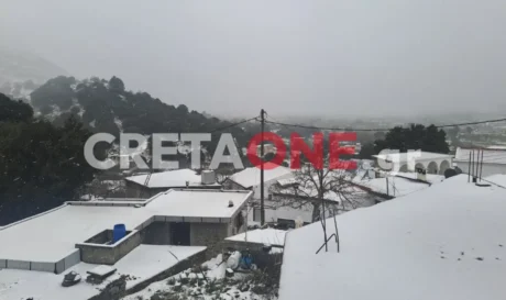 Σε πλήρη εξέλιξη η κακοκαιρία Avgi στην Κρήτη.