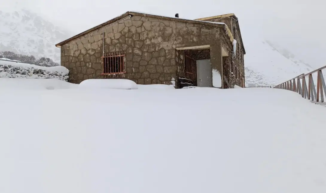 Καταφύγιο Πρίνος
