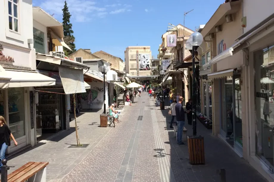 Καταστήματα Χανιά ωράριο