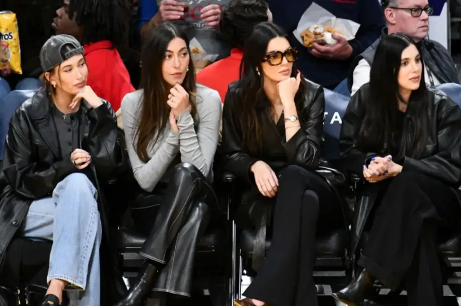 Hailey Bieber – Kendall Jenner