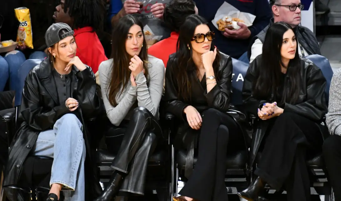 Hailey Bieber – Kendall Jenner