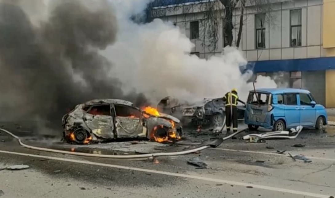 Εκτάκτως στην Ουκρανία επιστρέφει ο Ζελένσκι