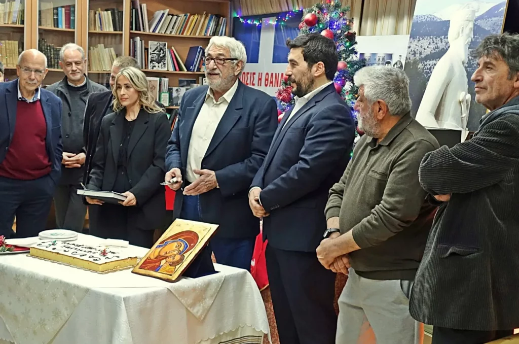 Η Ένωση των Απανταχού Σφακιανών έκοψε την πρωτοχρονιάτικη πίτα