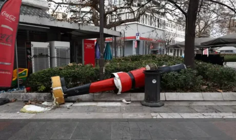 Λάρισα χριστουγεννιάτικος στολισμός