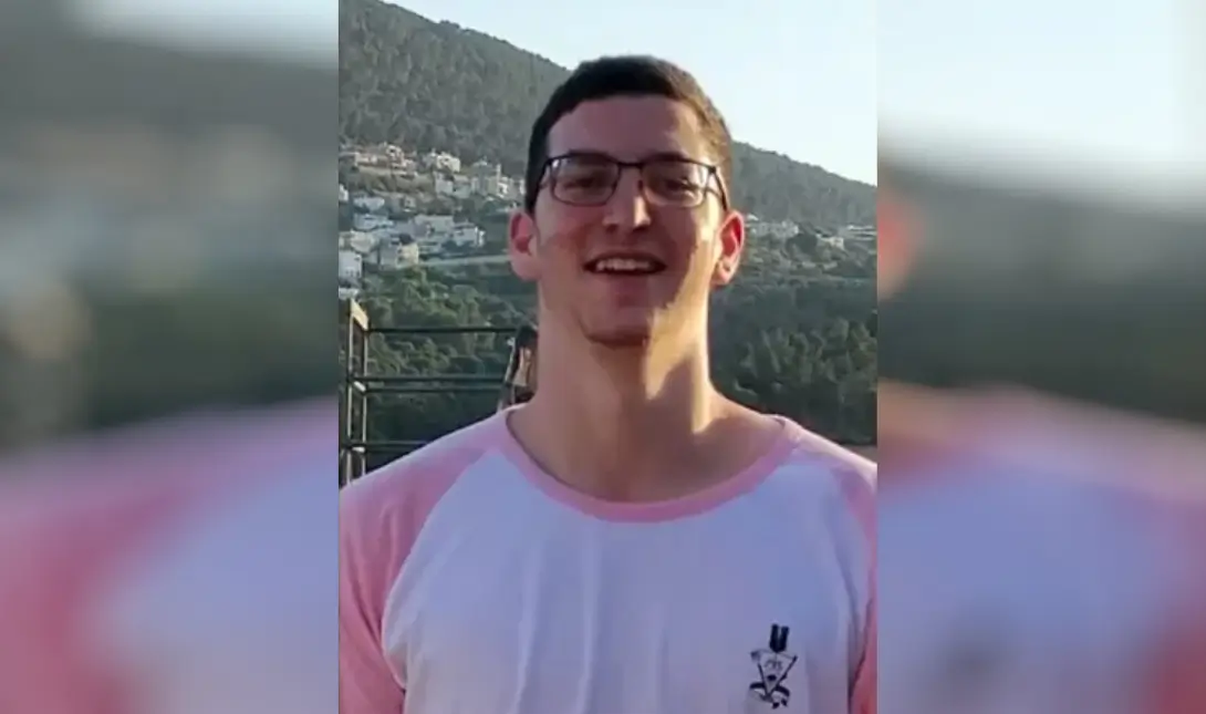 στρατιώτης