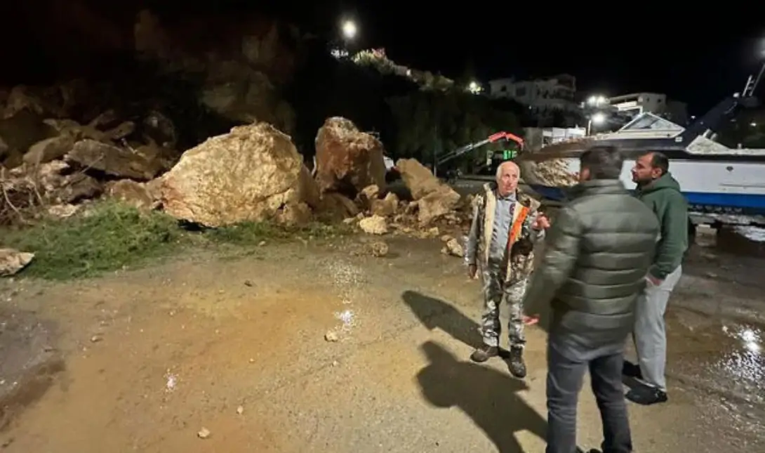 Λιμάνι Μακρύ Γιαλός Λασίθι