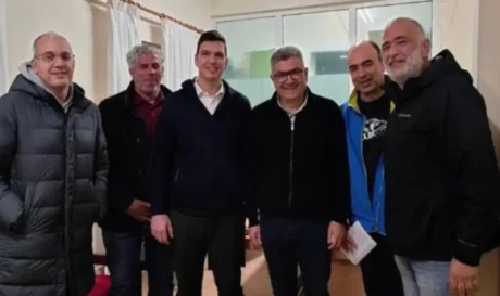 Συνάντηση του Αλέξανδρου Μαρκογιαννάκη με το ΔΣ του Ναυτικού Ομίλου Χανίων