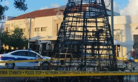 Πάφος χριστουγεννιάτικο δέντρο