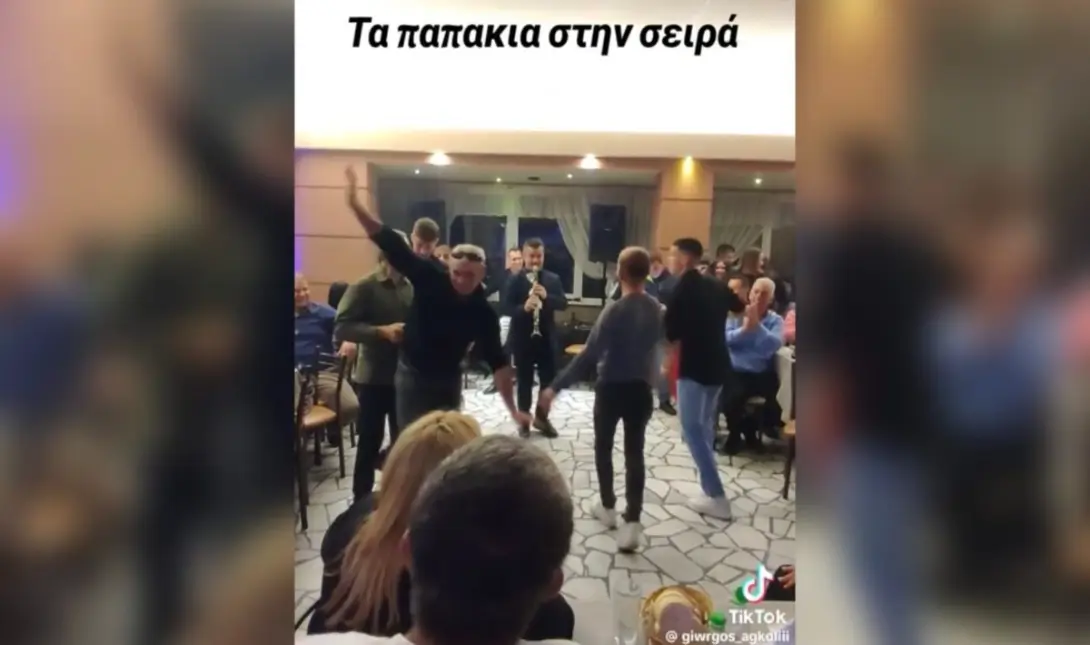 Τα παπάκια viral Λαρισαίος