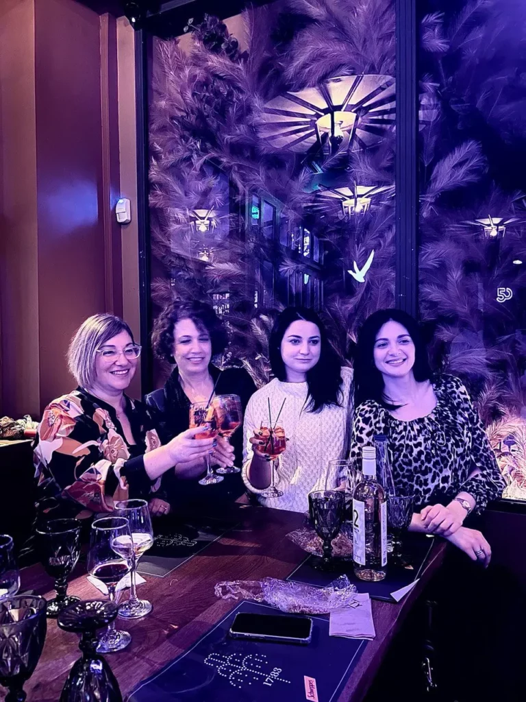 TEZ TOUR κοπή πίτας