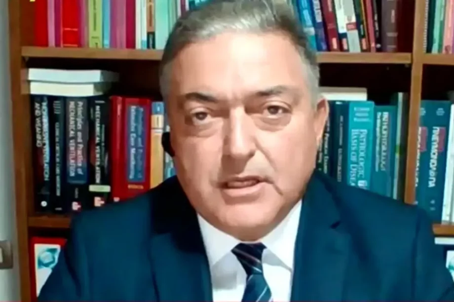 Θεόδωρος Βασιλακόπουλος καθηγητής Πνευμονολογίας- Εντατικής θεραπείας ΕΚΠΑ