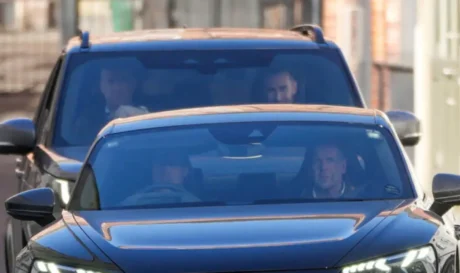 Ο πρίγκιπας Γουίλιαμ επισκέφθηκε τη σύζυγό του Κέιτ στο νοσοκομείο