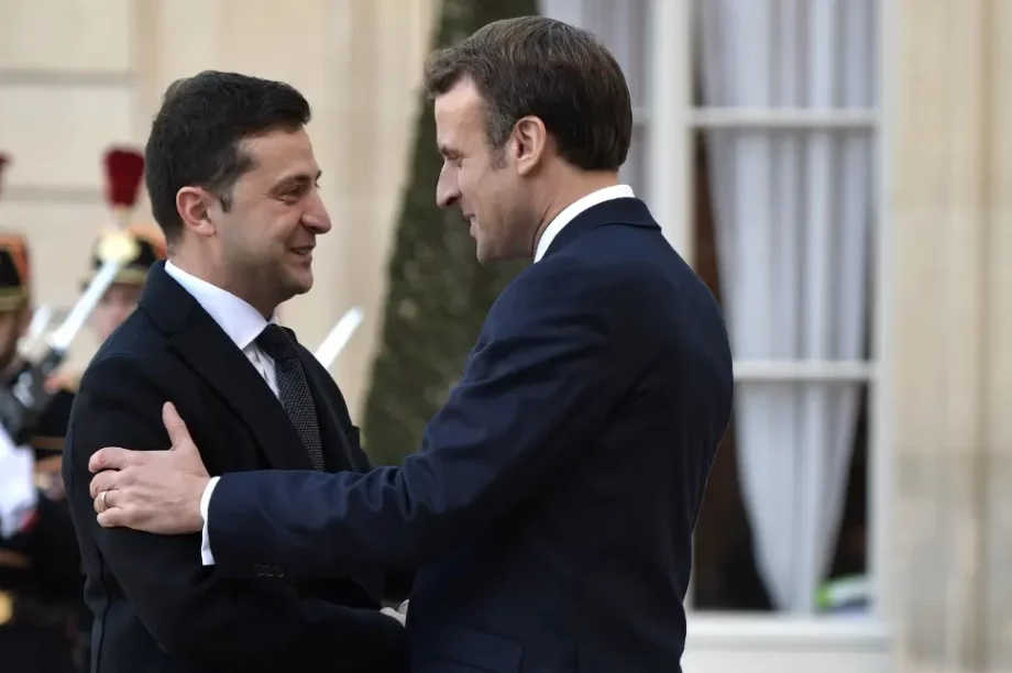 Εμανουέλ Μακρόν και Βολοντίμιρ Ζελένσκι