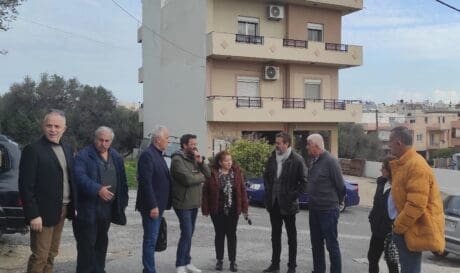 Αντιδήμαρχοι Ηρακλείου επίσκεψη σε σχολεία