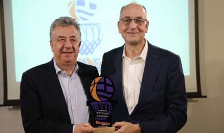 Σταύρος Αρναουτάκης