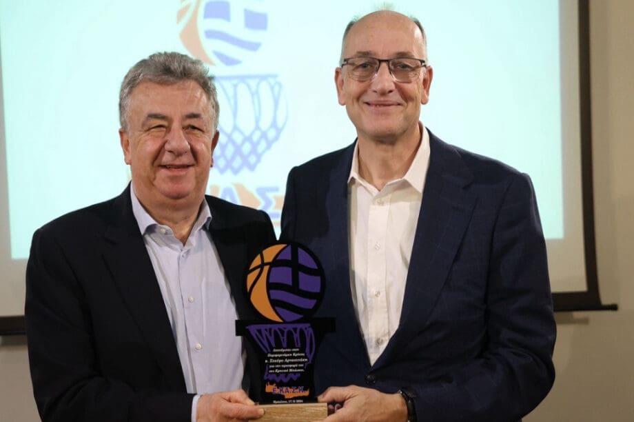 Σταύρος Αρναουτάκης