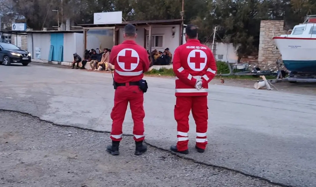 εθελοντές του Ερυθρού Σταυρού