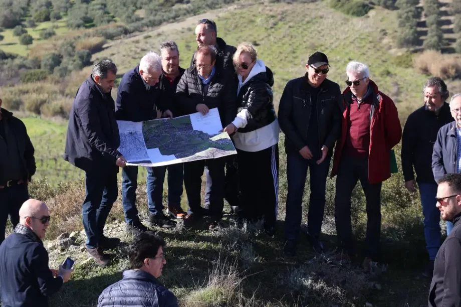 Ηράκλειο: Στο χώρο που θα κατασκευαστεί το φράγμα Λαδούκου ο Αλέξης Καλοκαιρινός