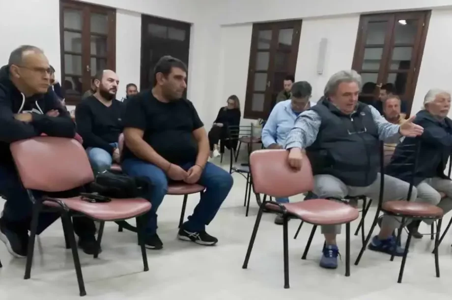 Σύλλογος Καταστηματαρχών Καλυβών