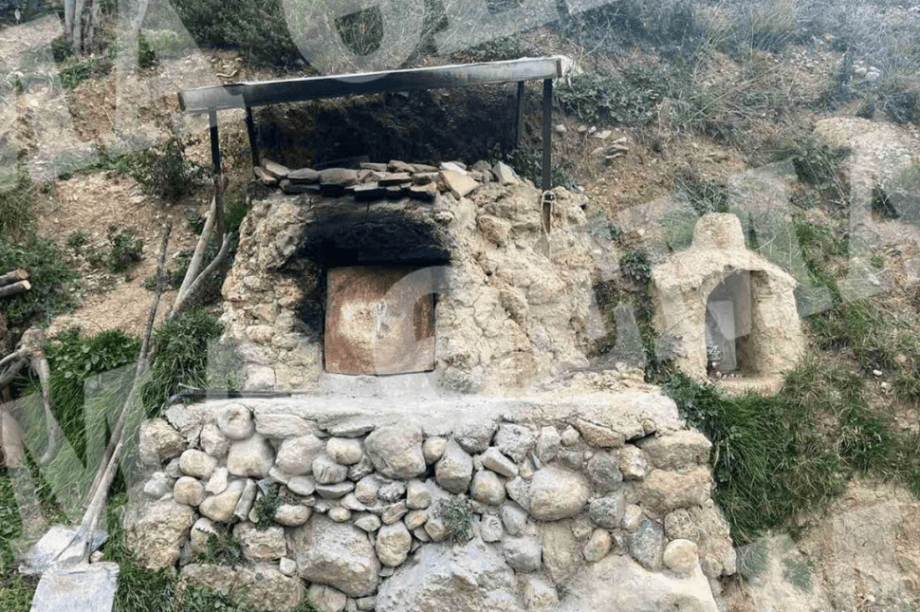 οικογένεια ζούσε σε λαγούμια κορινθία