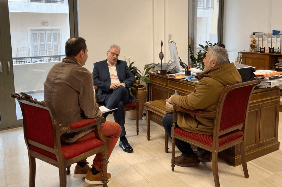 Συνάντηση Καλοκαιρινού με τους εμπόρους της κεντρικής Λαχαναγοράς