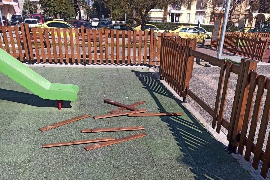 Μυτιλήνη παιδική χαρά
