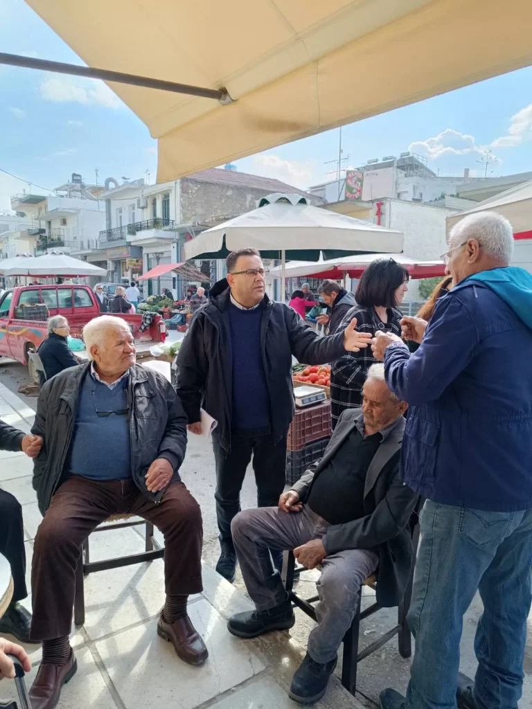 Κλιμάκιο του ΚΚΕ βρέθηκε στο παζάρι των Μοιρών