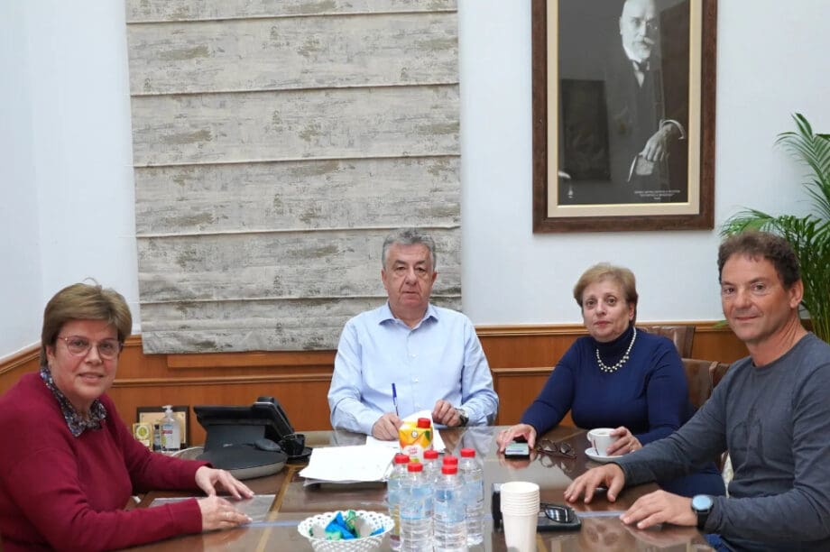 Σύμβαση μελέτης με προϋπολογισμό 600 χιλ. ευρώ για αντιμετώπιση βραχοπτώσεων στη Π.Ε. Ρεθύμνου υπέγραψε ο Περιφερειάρχης Κρήτης