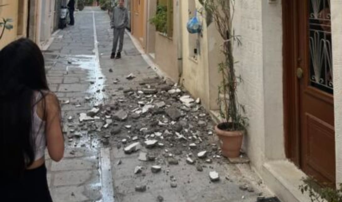 πτώση μπαλκονιού