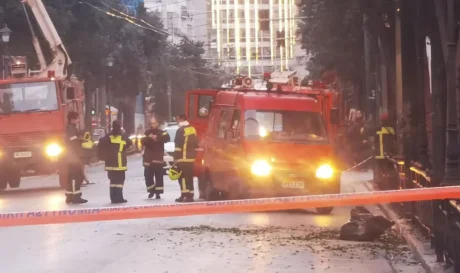 Έκρηξη βόμβας στο κέντρο της Αθήνας: Παραμένει αποκλεισμένη η περιοχή