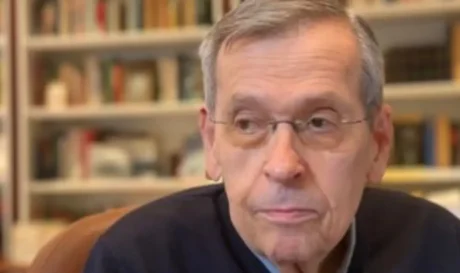 Στέφανος Μάνος